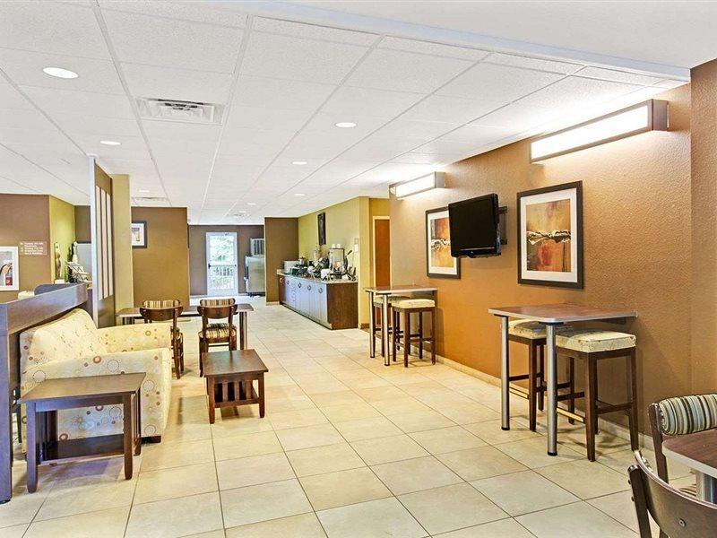 Microtel Inn & Suites By Wyndham Bryson City Esterno foto
