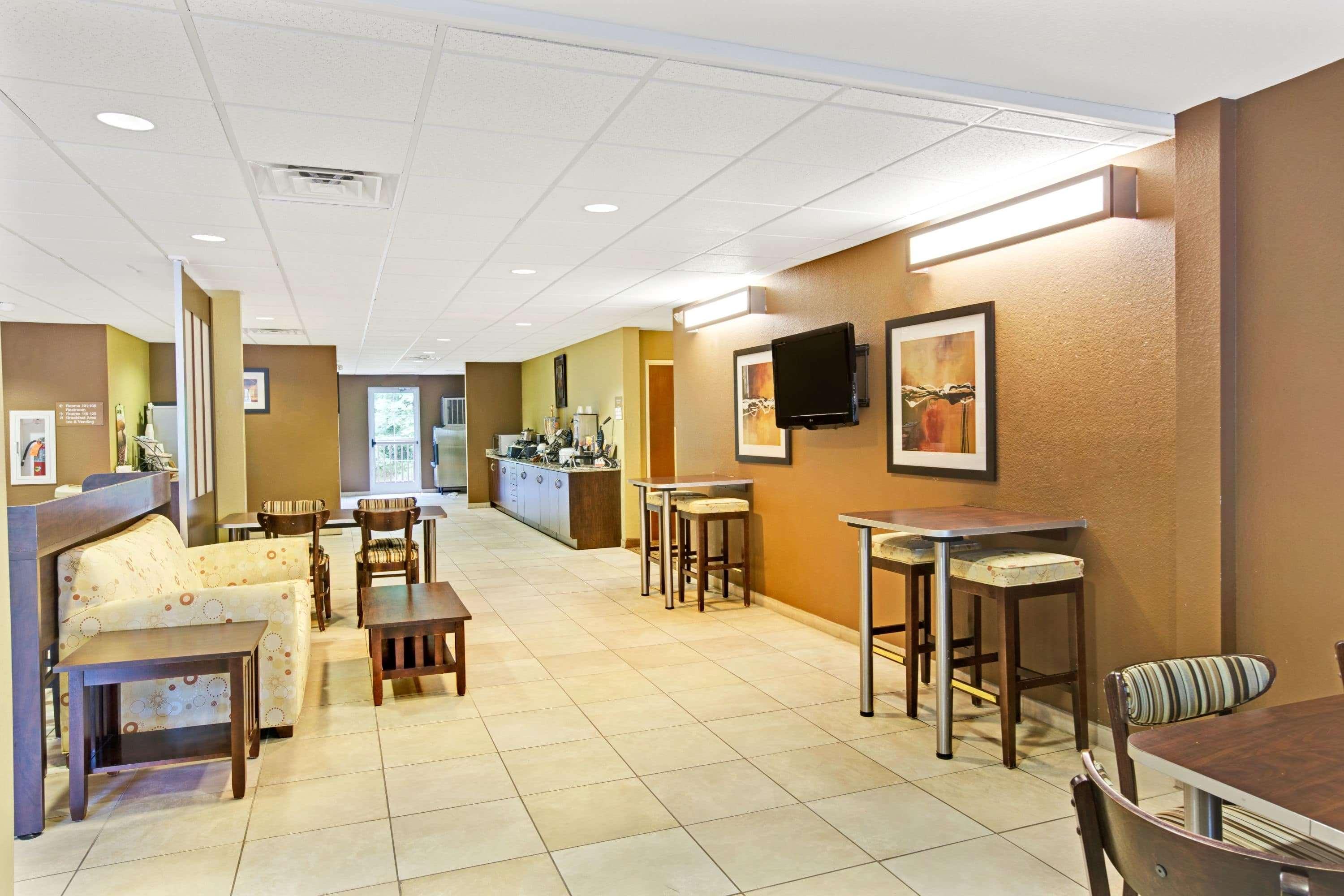 Microtel Inn & Suites By Wyndham Bryson City Esterno foto